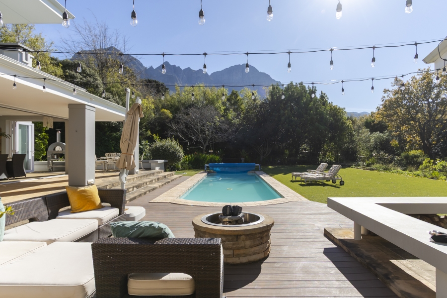 4 Bedroom Property for Sale in Erinvale Golf Estate Western Cape